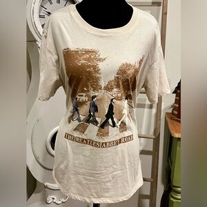 The Beatles on Abbey Road, Tan
T-shirt with Rhinestones. Med.